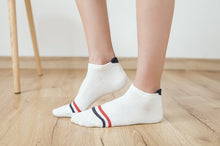 Load image into Gallery viewer, Back heart stripe dot Invisible Short Woman summer comfortable cotton girl women boat socks ankle low female 1pair=2pcs ws191